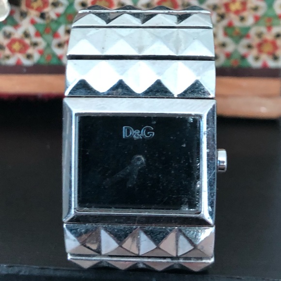 D&G Women’s Watch - Picture 1 of 3